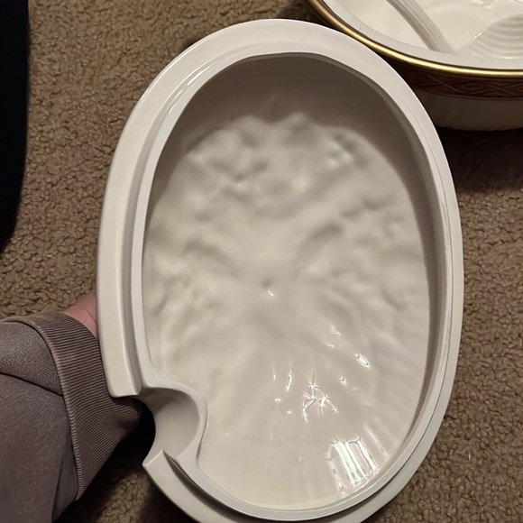 Fitz & Floyd Christmas Rose tureen NWT - Picture 5 of 12